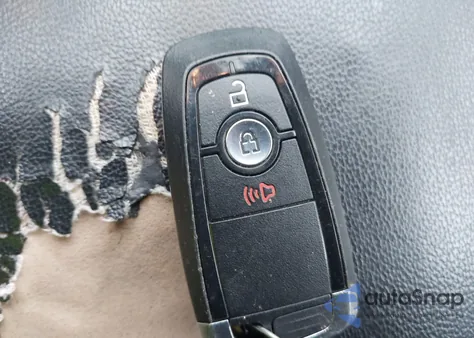 2019 Ford Explorer Xlt z USA, uszkodzony, nr VIN 1FM5K8D82KGA70121